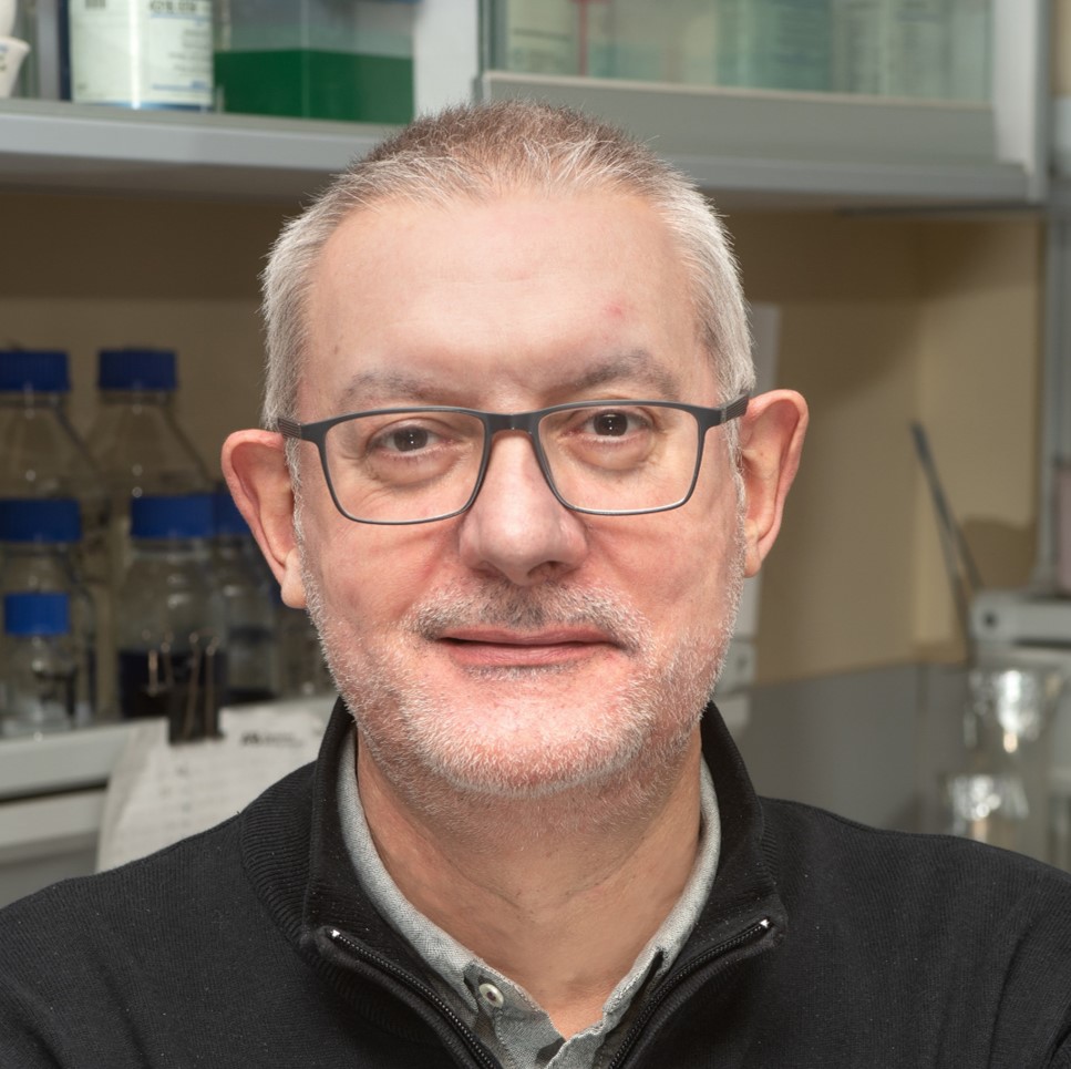 Dr. José M. Izquierdo