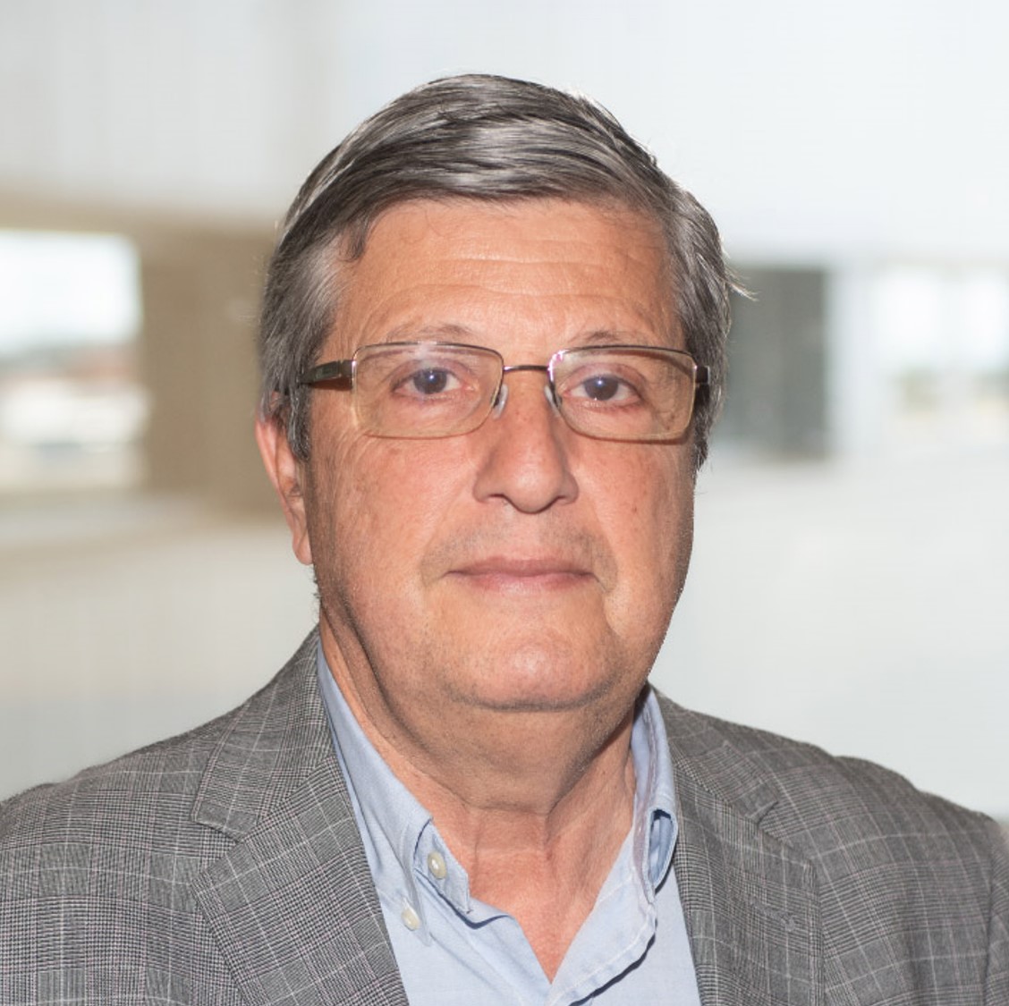 Dr. Javier Santos Hernández